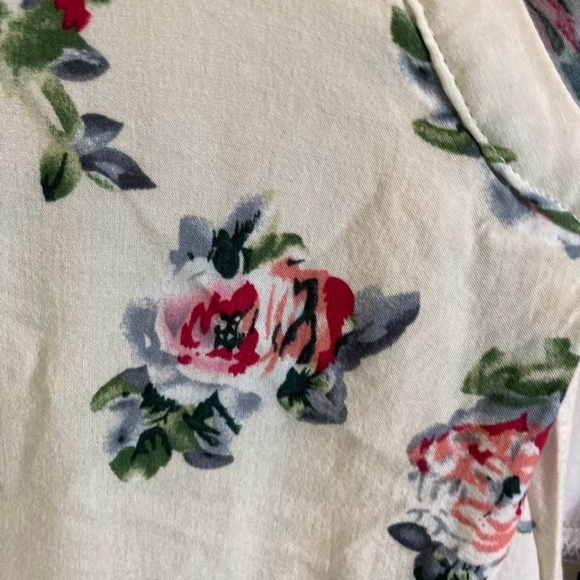 Umgee Floral Top Size Large - Picture 4 of 8